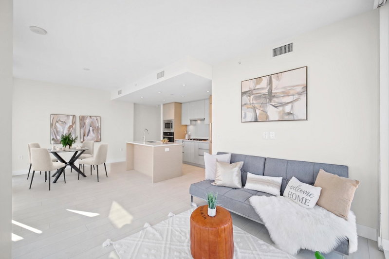 2203 - 3538 Sawmill Crescent