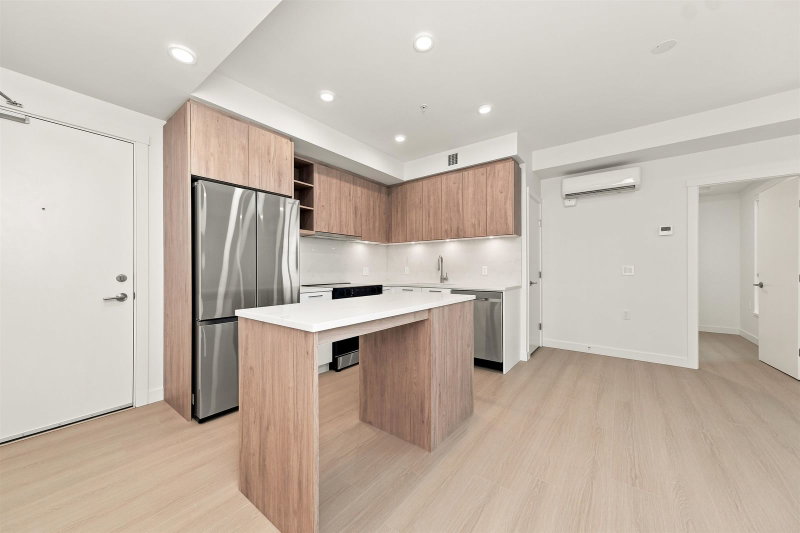 331 - 82 First Street
