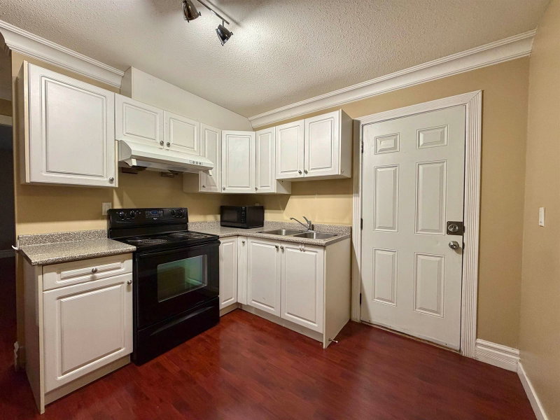 1BD - 7730 Nelson Avenue
