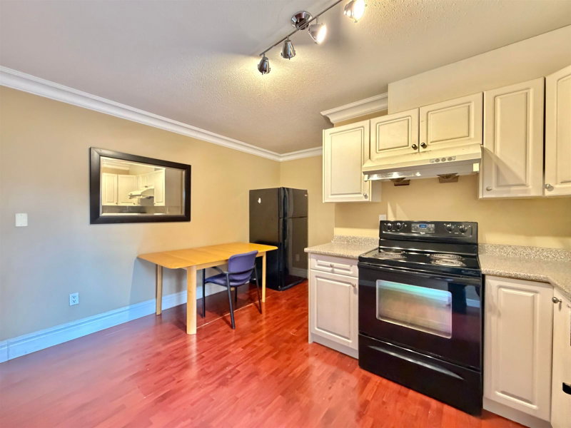 1BD - 7730 Nelson Avenue