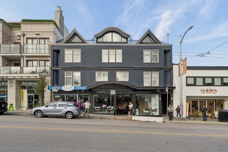 8 - 2023 4th Avenue W