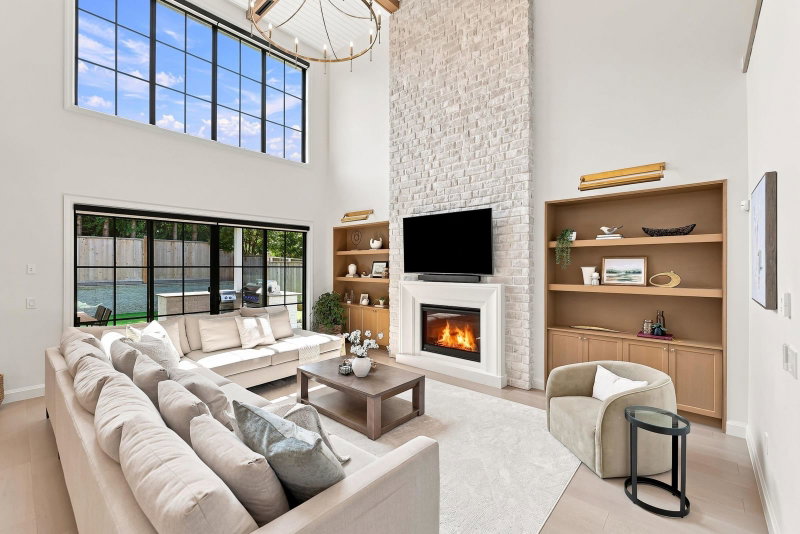 4509 Southridge Crescent