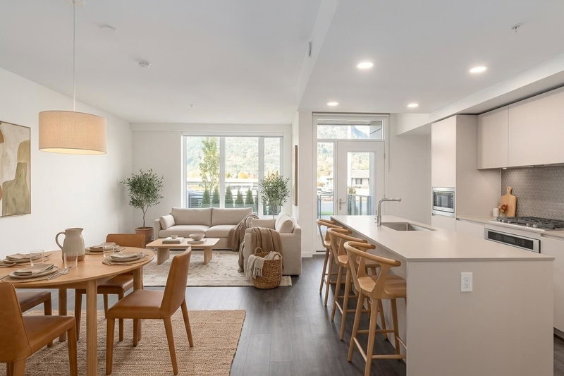 111 - 1502 Scott Crescent