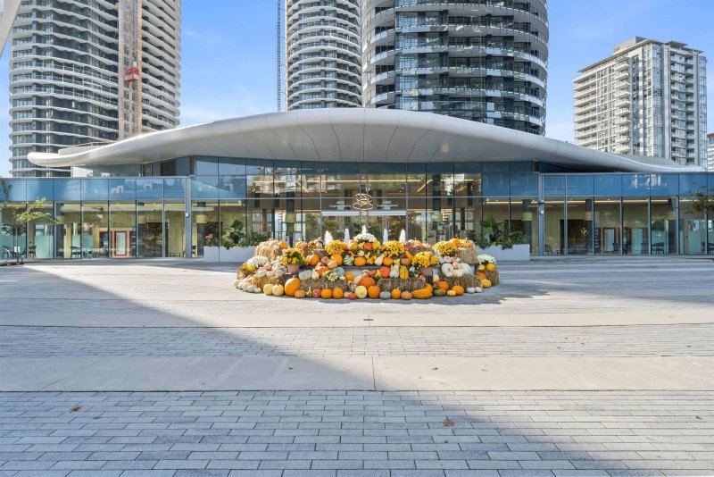 804 - 4880 Lougheed Highway