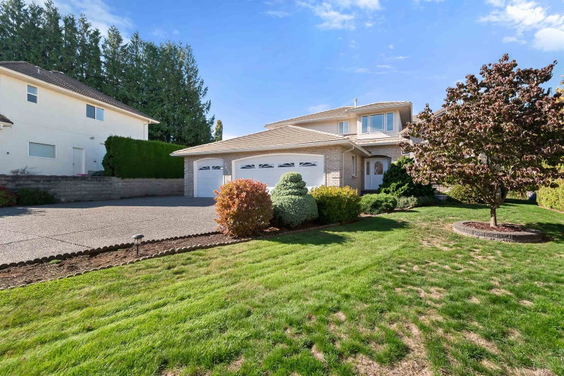 5659 Viewpoint Place