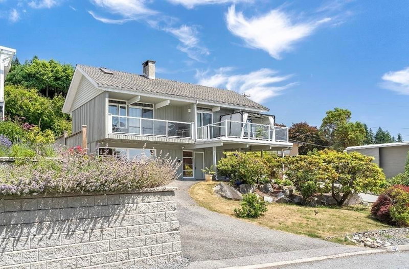 442 Monteray Avenue