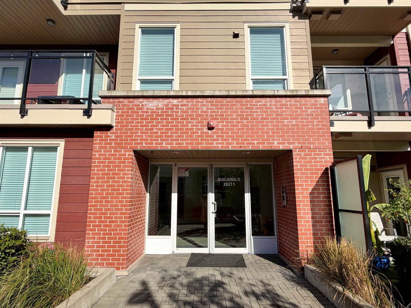 D106 - 20211 66 Avenue