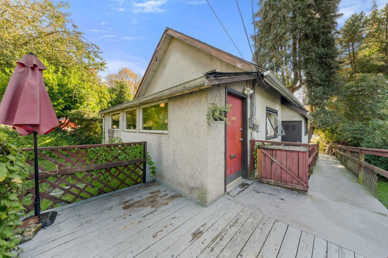 652 14th Street W