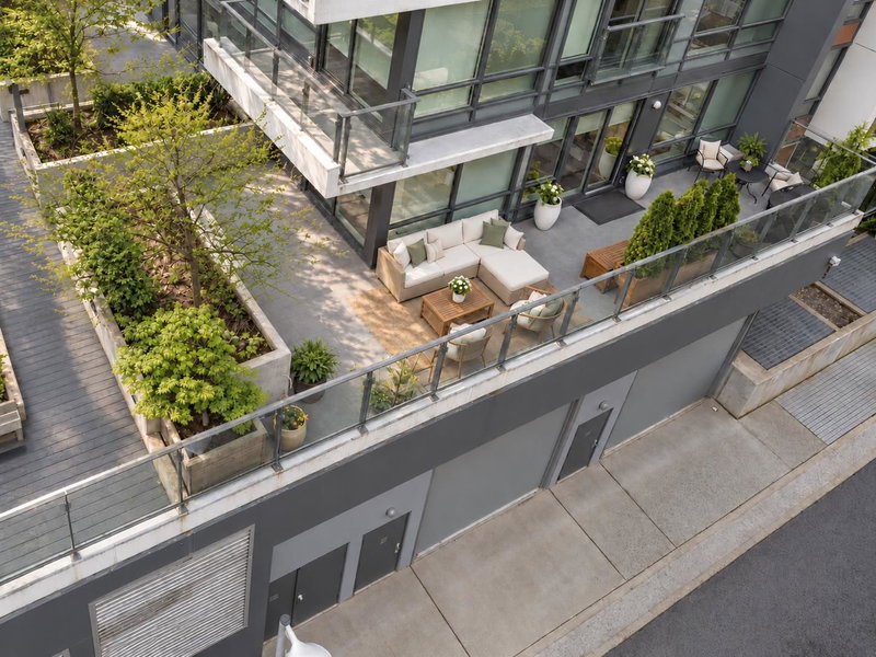 203 - 1788 Columbia Street