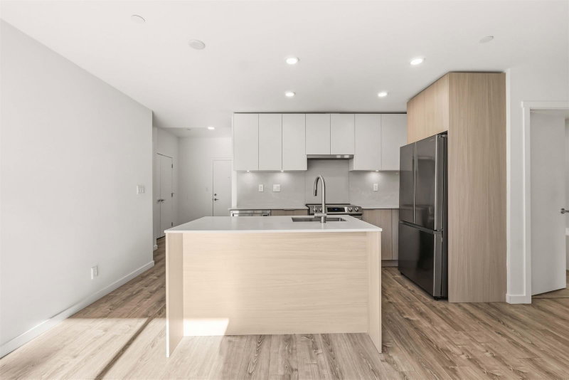 321 - 13968 Laurel Drive