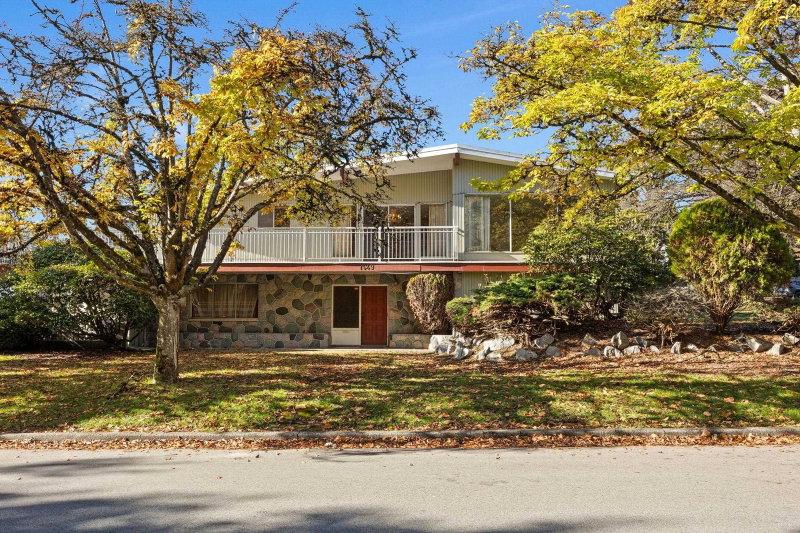 7649 Vivian Drive