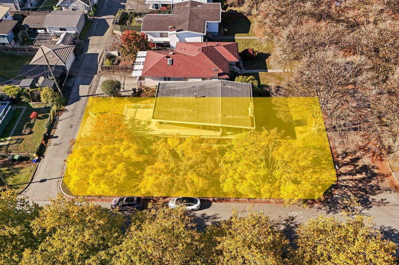 7649 Vivian Drive