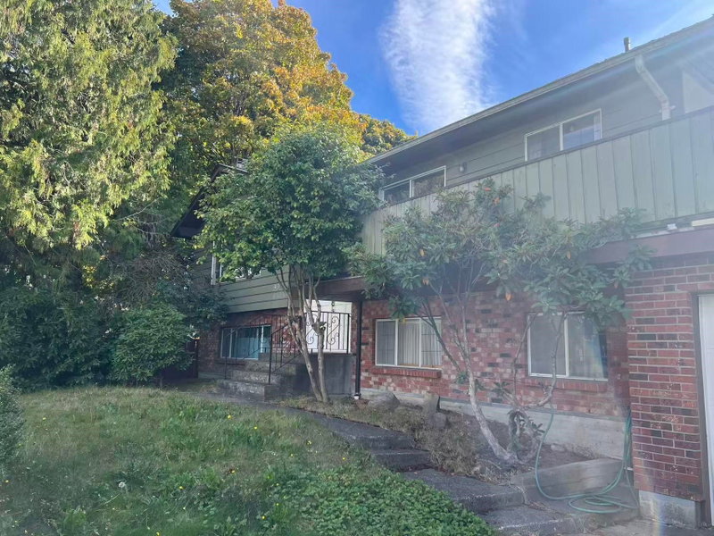 9040 Glenallan Gate
