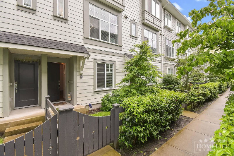 39 - 15850 85 Avenue