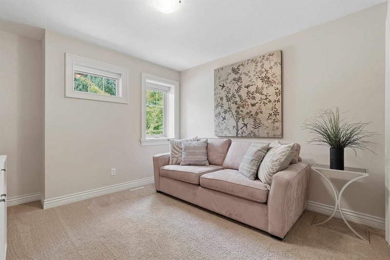1225 Burkemont Place