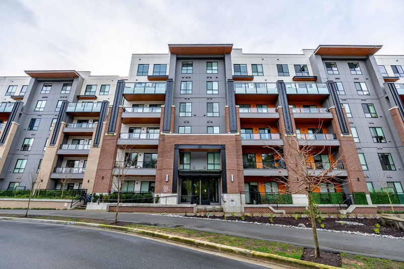 405 - 55 Klahanie Drive