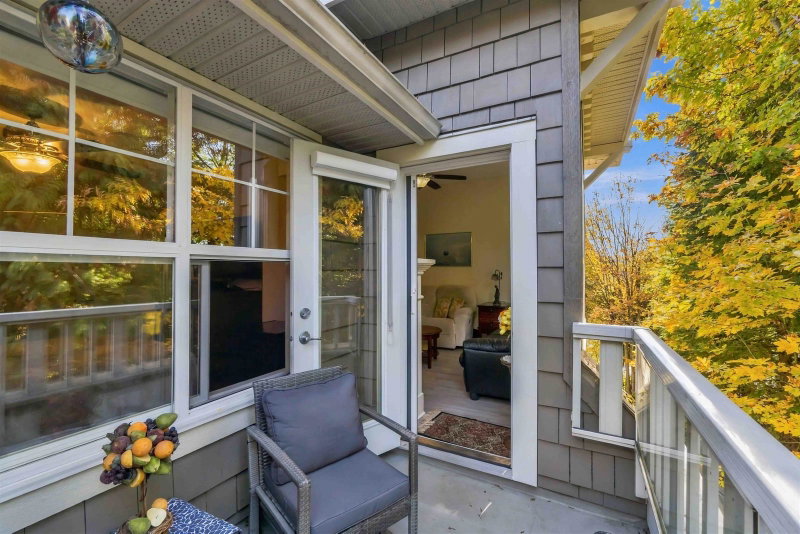 411 - 960 Lynn Valley Road