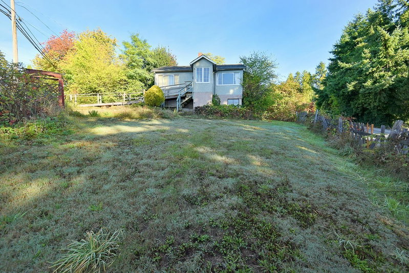 547 Fletcher Road N