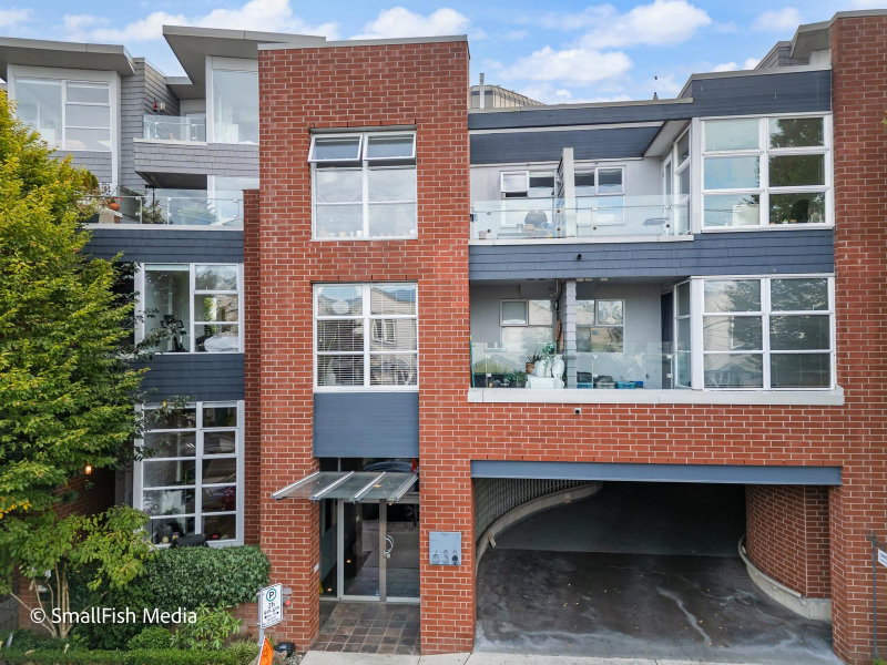 322 - 638 7th Avenue W