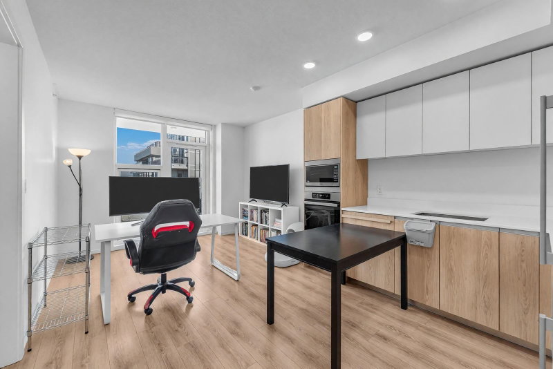 1304 - 6633 Buswell Street