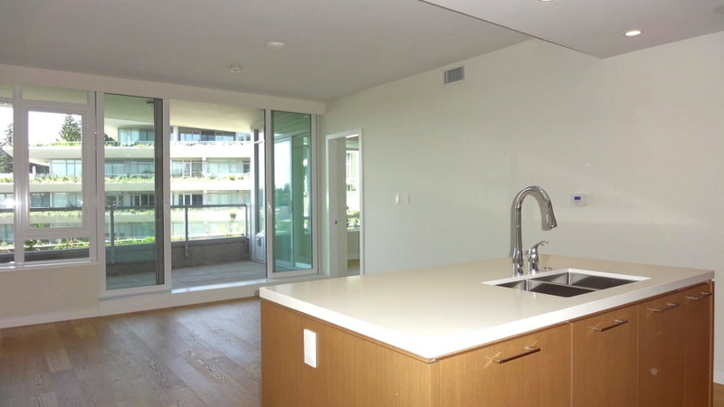 400 - 768 Arthur Erickson Place