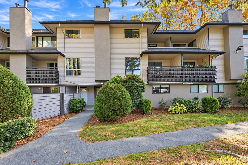 14803 Holly Park Lane