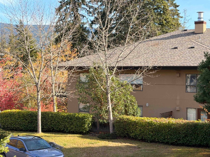 414 - 5855 Cowrie Street