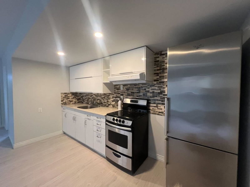 Suite - 12505 231 St