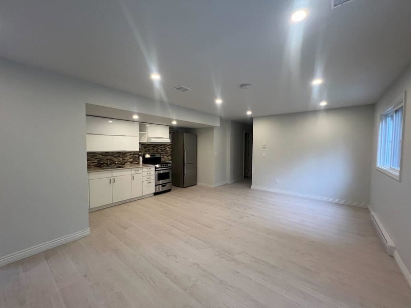 Suite - 12505 231 St