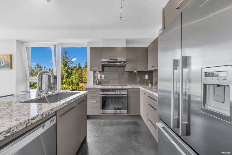 201 - 650 Evergreen Place