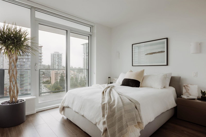 1004 - 3888 Evergreen Place