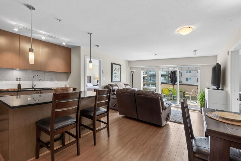 221 - 15745 Croydon Drive