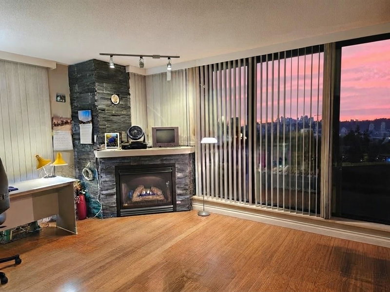 1105 - 10899 University Drive