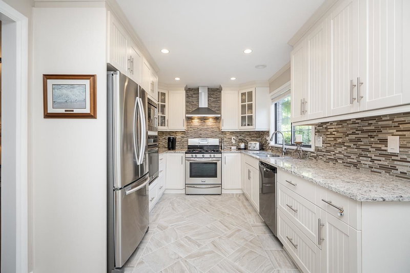 31 - 1725 Southmere Crescent