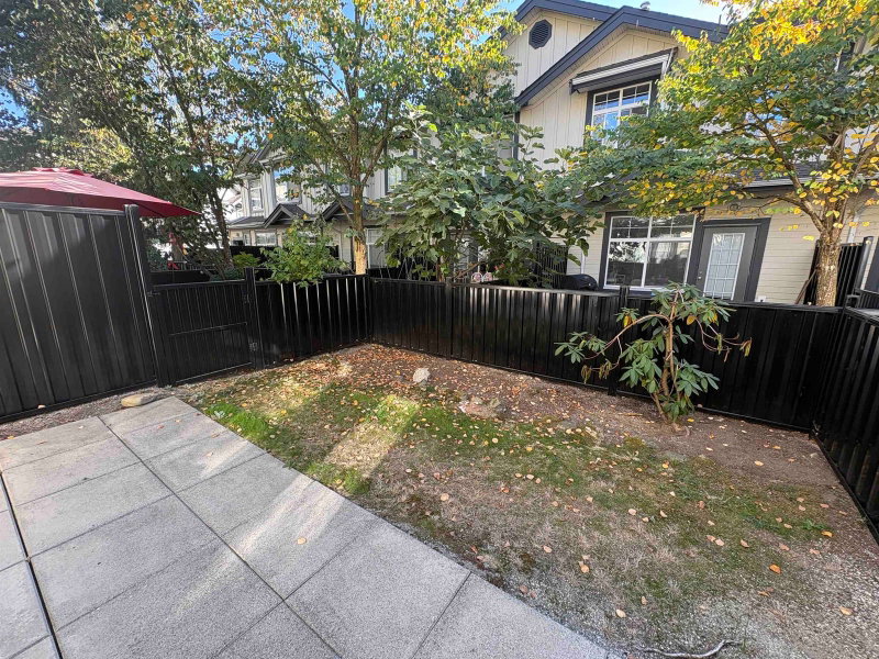 22 - 16588 Fraser Highway