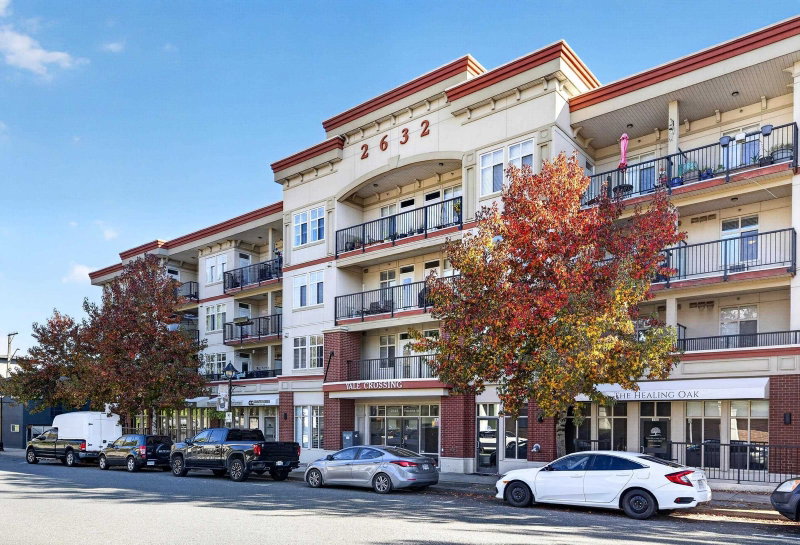208 - 2632 Pauline Street