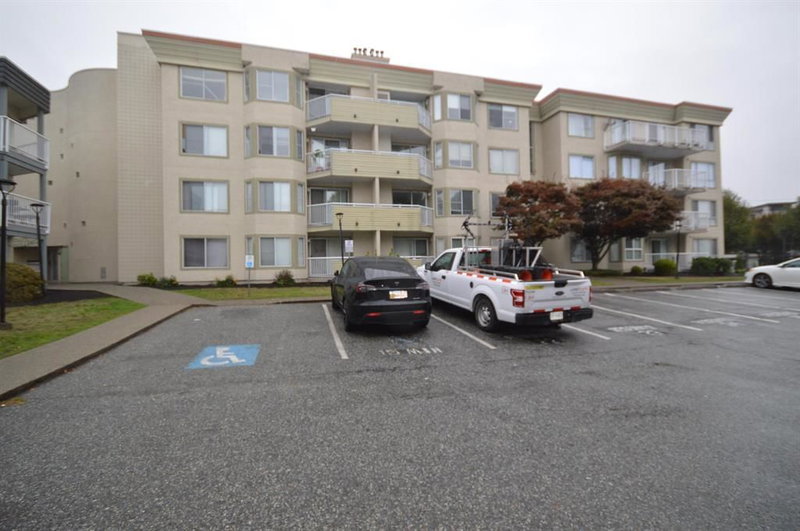 437 - 32830 George Ferguson Way