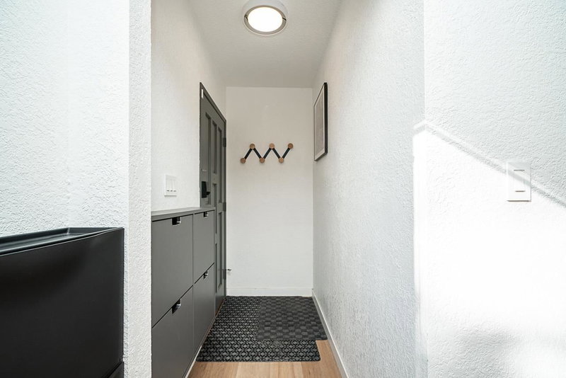 4XXX Eton Street