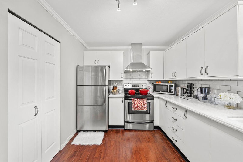 205 - 7840 Moffatt Road