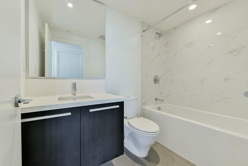 32xx - 6333 Silver Avenue