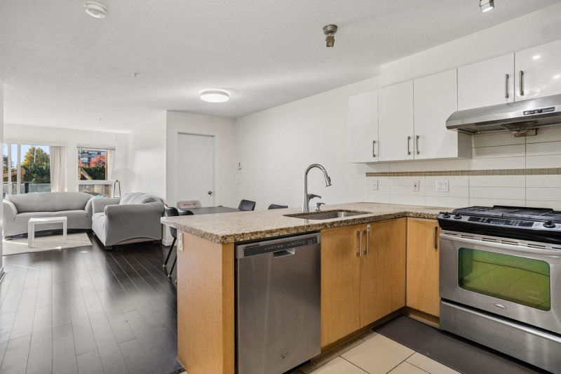 123 - 6828 Eckersley Road