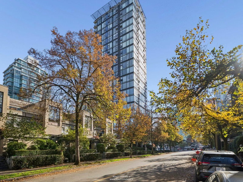 1807 - 1723 Alberni Street