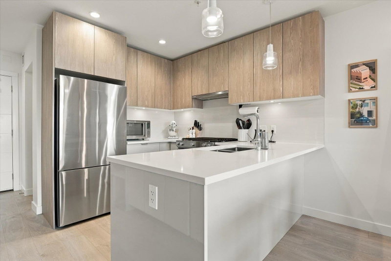 311 - 108 8th Street E
