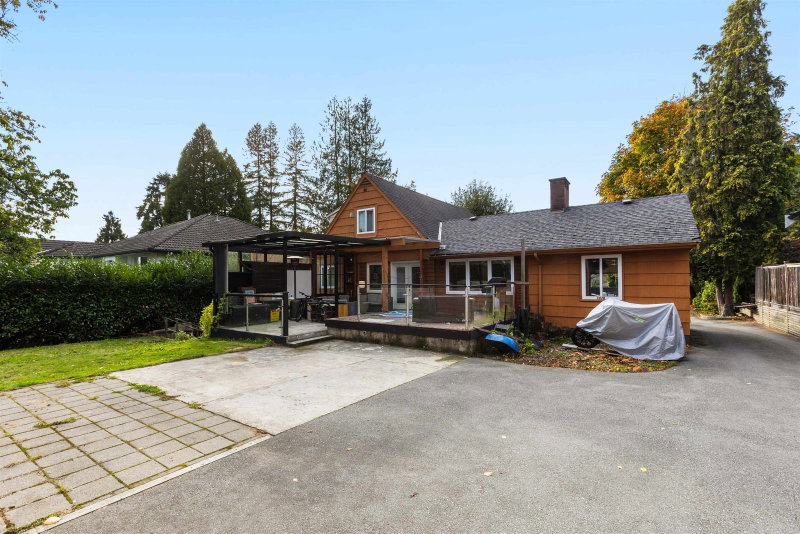 1970 Sperling Avenue