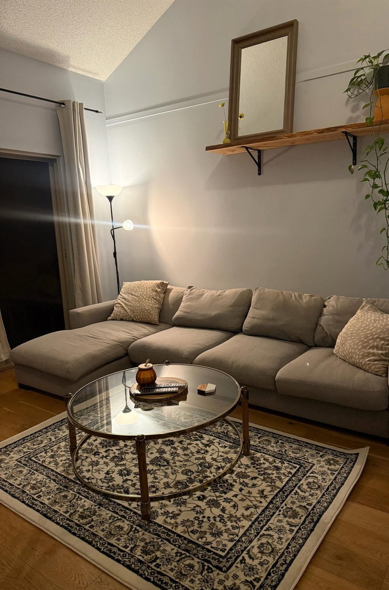 210 - 3465 Glen Drive