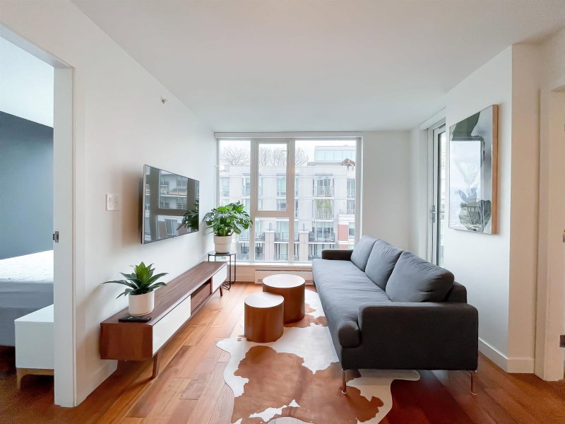 1106 - 188 Keefer Street
