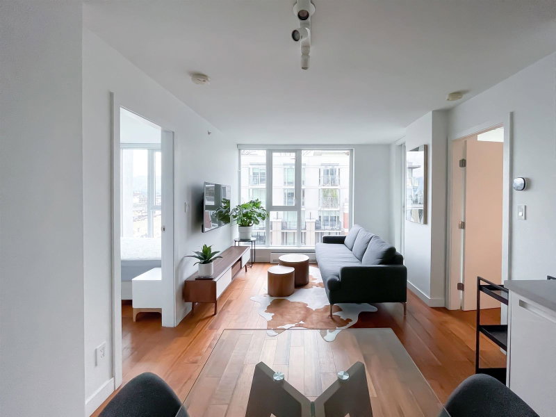 1106 - 188 Keefer Street