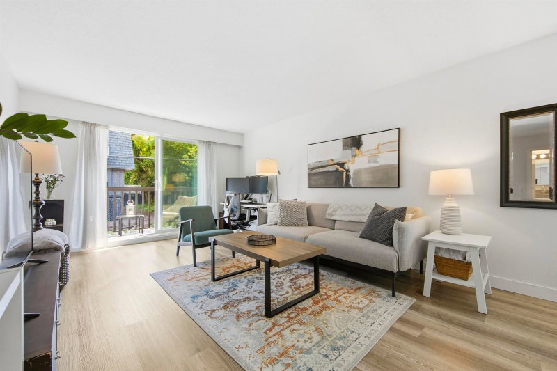 203 - 270 3rd Street W
