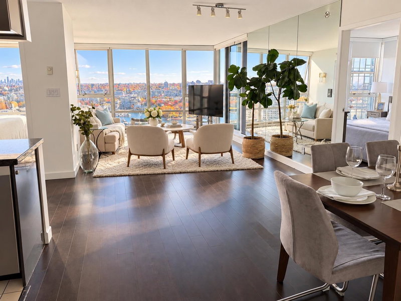 2501 - 1408 Strathmore Mews