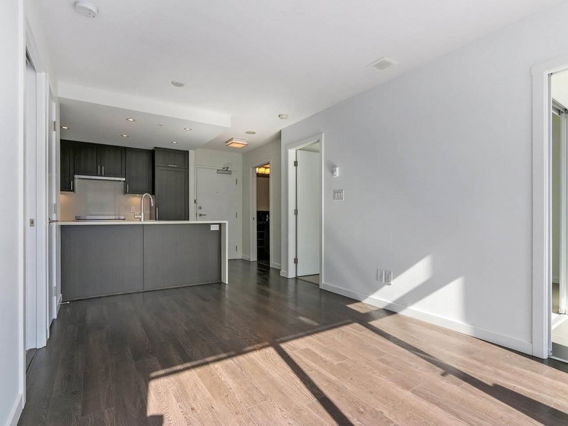 916 - 5665 Boundary Road